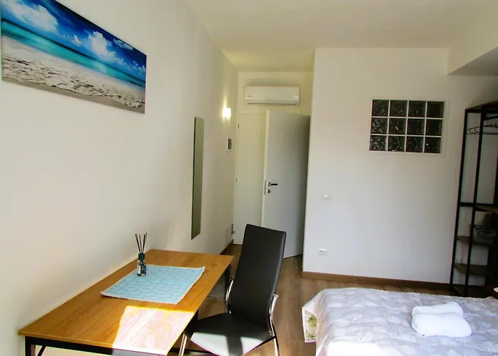Casa Ribes Rooms, L\'Angolo Tranquillo Alle Porte Della Citta