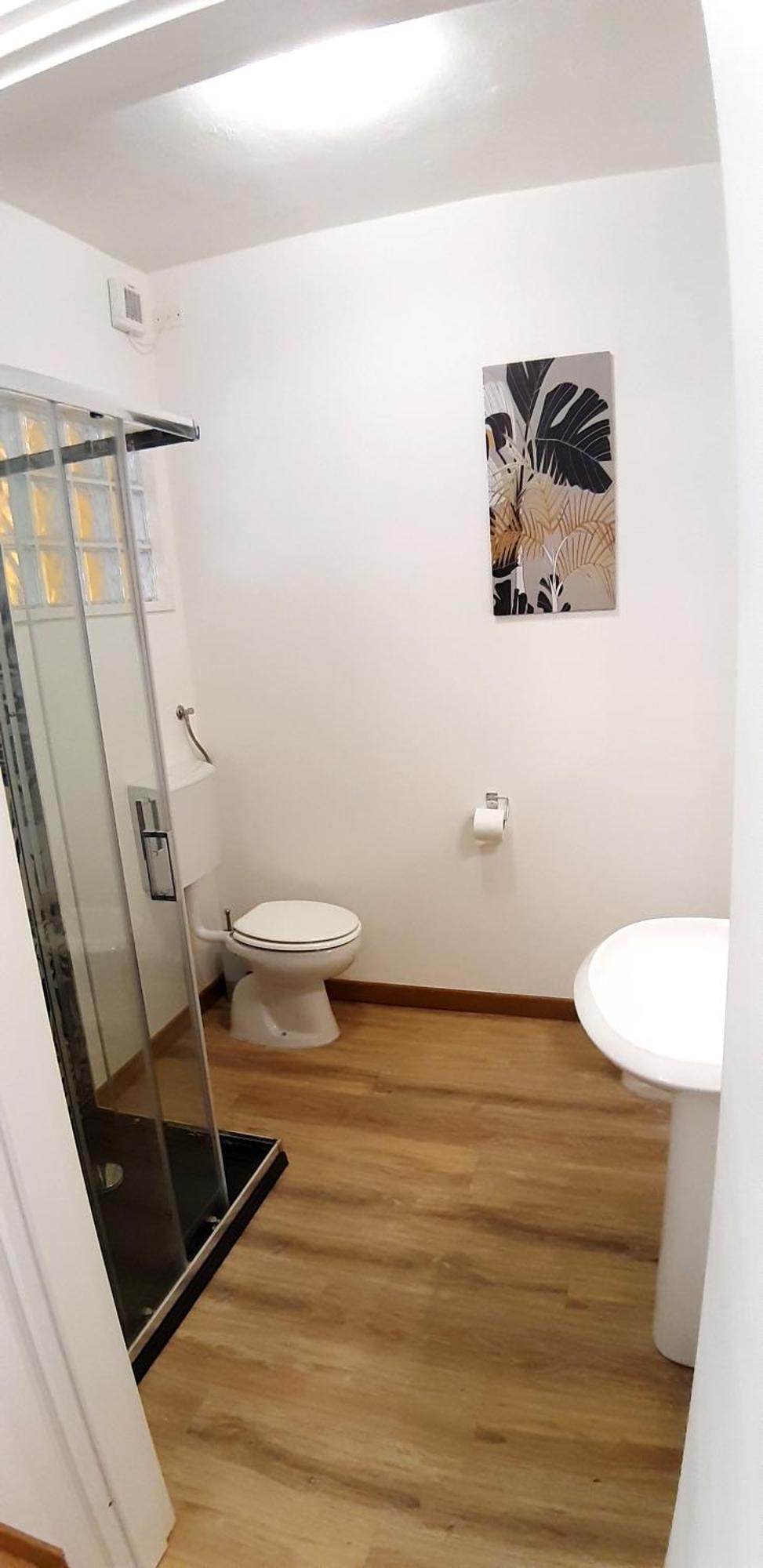Habitación en casa particular Casa Ribes Rooms, L'angolo Tranquillo Alle Porte Della Citta *